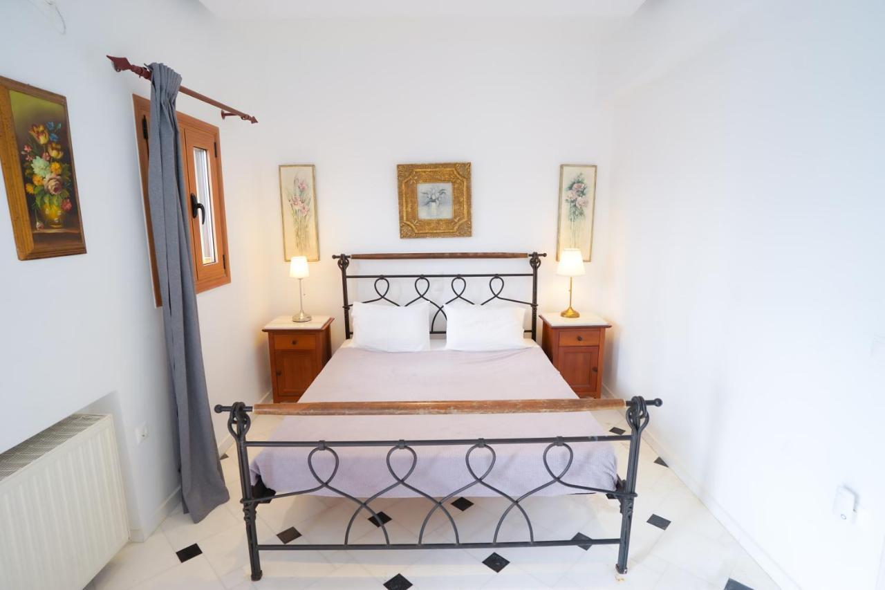 Fira Central Apartments With Veranda エクステリア 写真